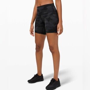 Lululemon Wunder Train High-Rise Short 6" in Heritage 365 Camo Deep Coal Multi 6